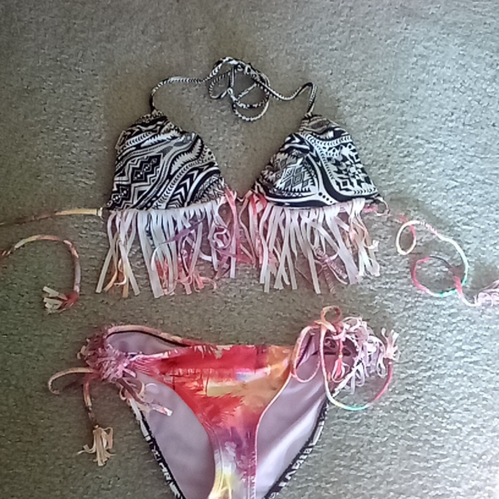 Raisins bikini